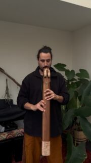 One of my latest built flutes. Very proud of this one.
Built for @konemotion @konemoerman with a lot of love 💜
Enjoy the deep sound of this contrabass
B with the rain on the background 🌀🌧️

#soundhealing#flutemusic #meditation